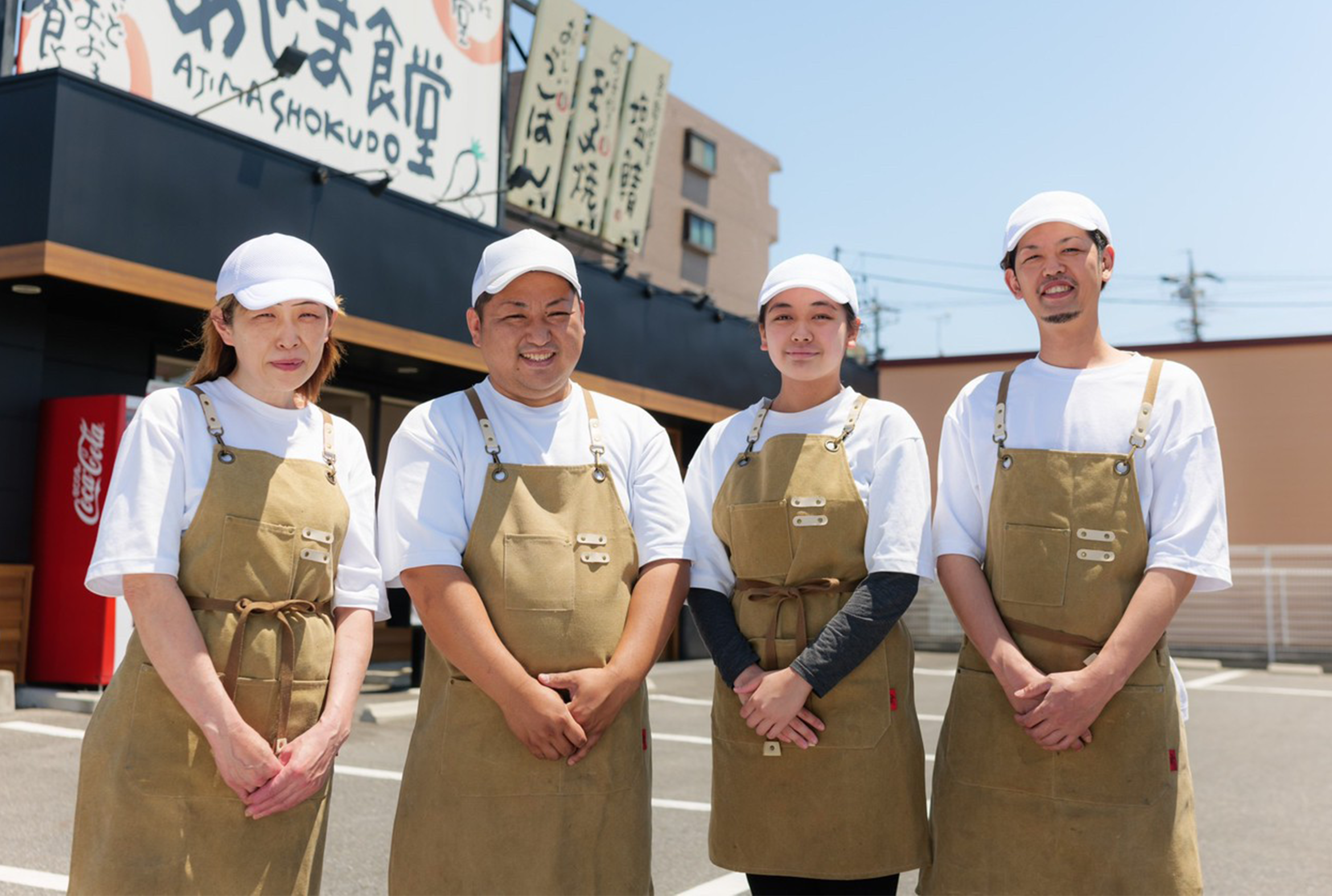 バラエティー豊富なお惣菜を揃えてます！